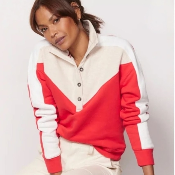Evereve Tops - Evereve Mika Colorblock Quarter Button-front Collared Polo Henley In Red/Oat - M